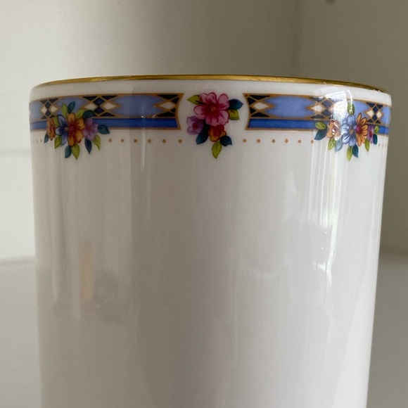 Rare Set of 4 Vtg Royal Doulton Bone China Lady Bedford Coffee Mugs Collectible - Picture 4 of 8